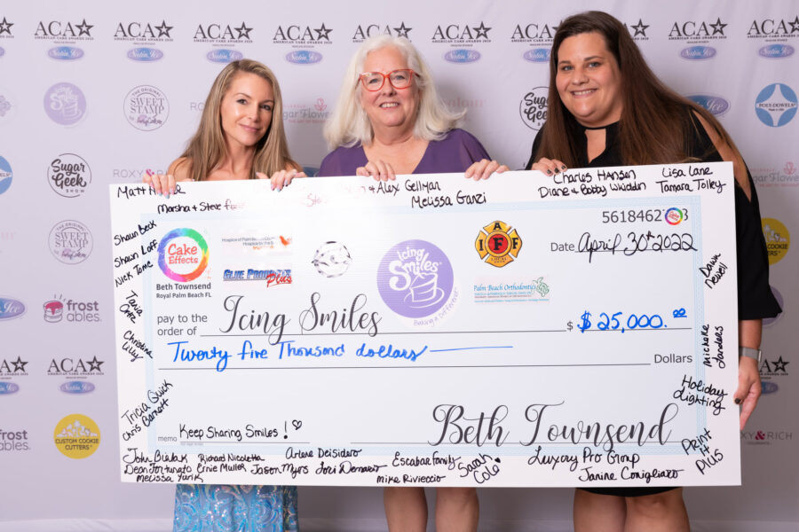 Sugar Angel Beth Townsend Raises $25K for Icing Smiles